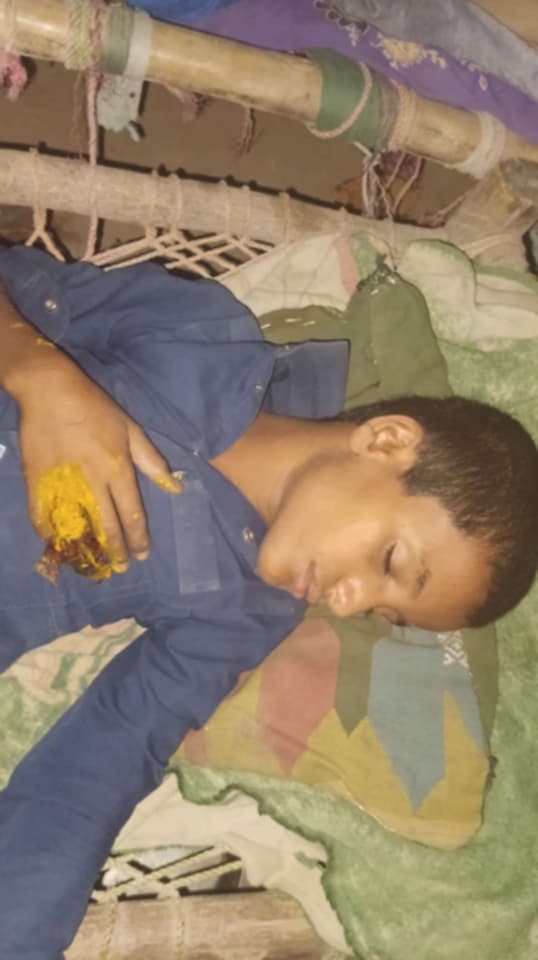 اعتداء وحشي على طفل من قبل معلم يثير موجة غضب واسعة