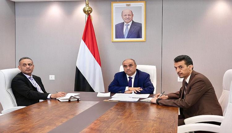 رئيس الحكومة يهندس صفقة كبرى ويوقع اتفاقية تاريخية مع صندوق النقد الدولي لإنقاذ الاقتصاد