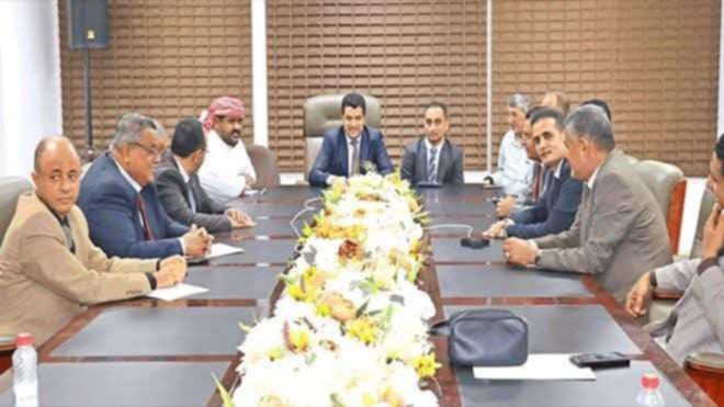 خطوة لضبط التدفقات المالية: المركزي يلزم المستوردين بتوريد المبيعات بنكيًا