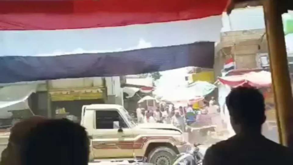 بعد مواجهات دامية... القبض على عنصر من قوات طارق صالح وسط تبادل ناري