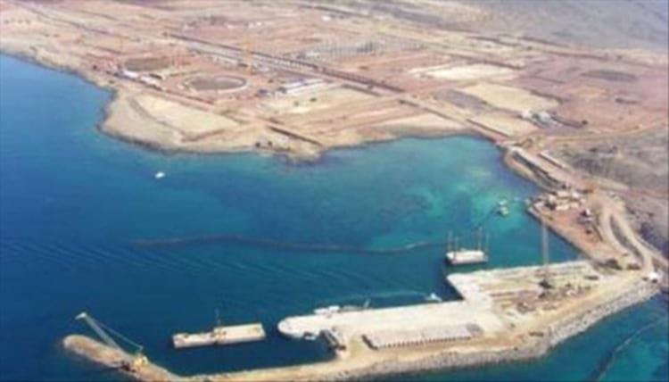 مدير الموارد المالية في تعز يكشف حقيقة إيرادات المخا ويبدد الشائعات