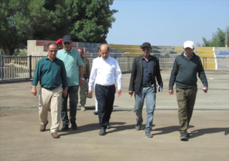 رياض الحروي يتابع أعمال تعشيب ملاعب الصقر ضمن خطة إعادة الإعمار