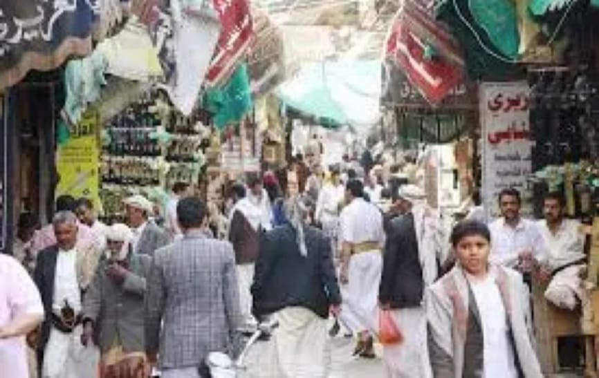 قرار حكومي حاسم ينظم الاستيراد ويعيد ضبط السوق اليمنية