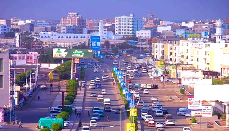 سقوط فتاة من شرفة يكشف فضائح شقة عدن: مخدرات وعنف وخلافات على ذهب