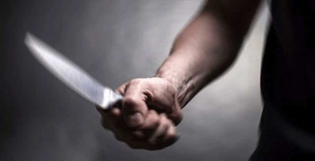بعد عودته من الغربة.. يمني يقتل 3 من أبنائه في ساعة متأخرة من الليل والكشف عن السبب