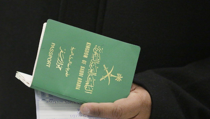السعودية تحدد 4 شروط لإقامة 10 سنين للوافدين بدون كفيل أو ترحيل