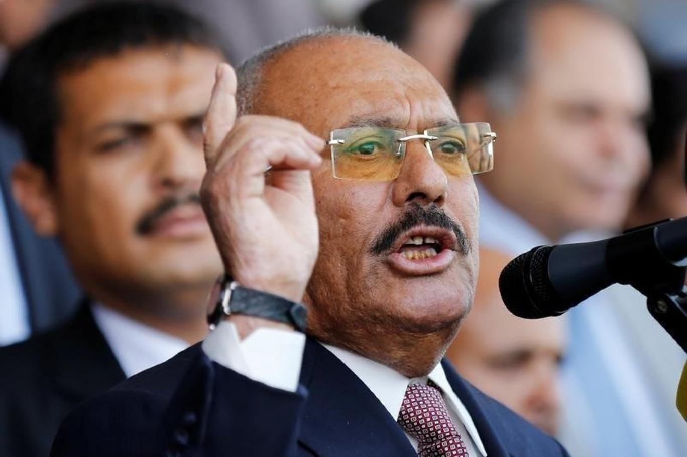 اللحظات الأخيرة لعلي عبدالله صالح.. شهادات حصرية ووثائق سرية تكشف المستور!