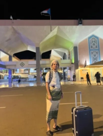 إعلامي يمني يوجّه رسالة مثيرة: غادروا هذه البلاد