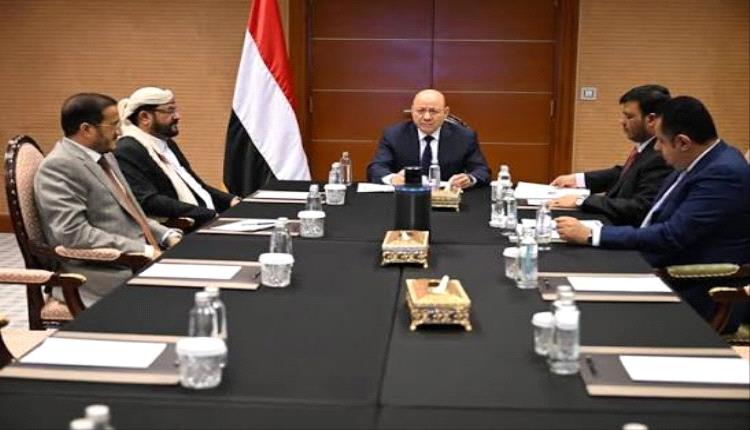 قرارات الزبيدي تُشعل الجدل.. والرئاسي يرد ببيان ناري