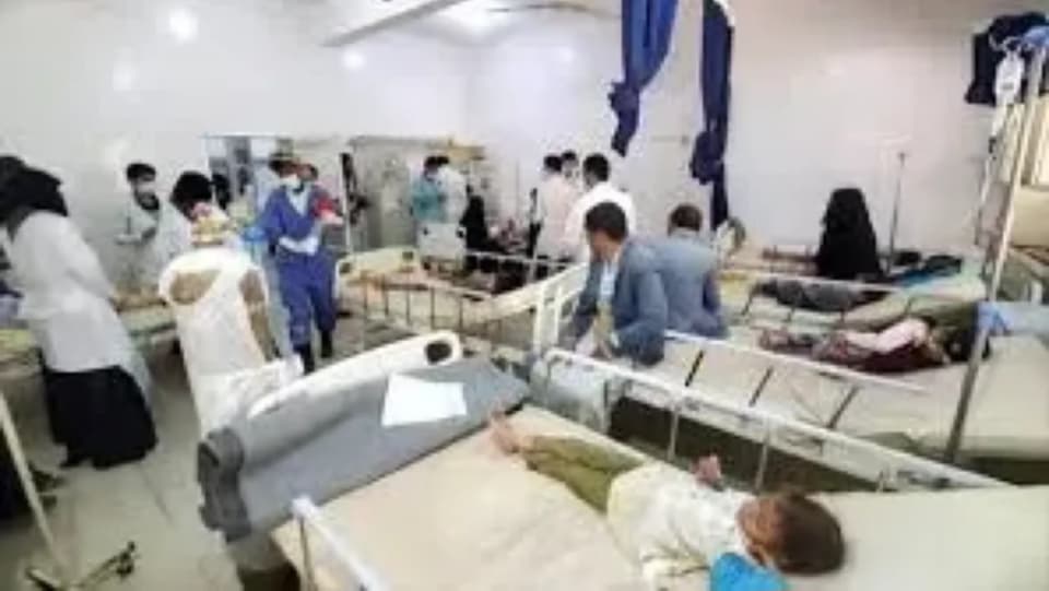 وباء يهدد حياة اليمنيين.. عشرات الوفيات وأكثر من 12 ألف إصابة