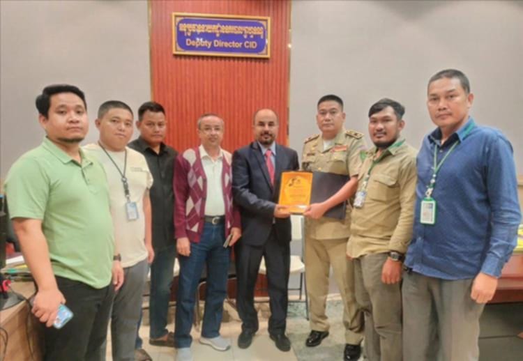 جهود دبلوماسية تنجح في إطلاق سراح شابين يمنيين محتجزين بكمبوديا