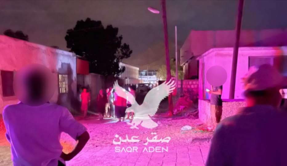 العثور على رضيع متوفى داخل صندوق قمامة في عدن