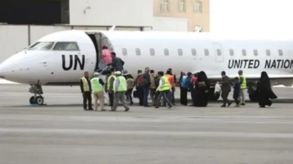 مفاجأة غير متوقعة في حقيبة موظف أممي بمطار صنعاء قبيل مغادرته اليمن