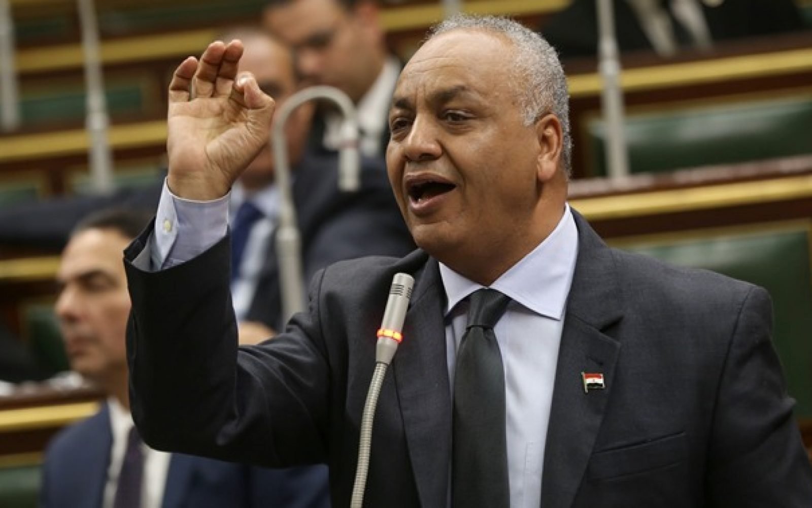 "هرتلة آخر العمر".. مصطفى بكري يفتح النار على عمرو موسى ردًا على وصفه لعبد الناصر بـ"الديكتاتور"