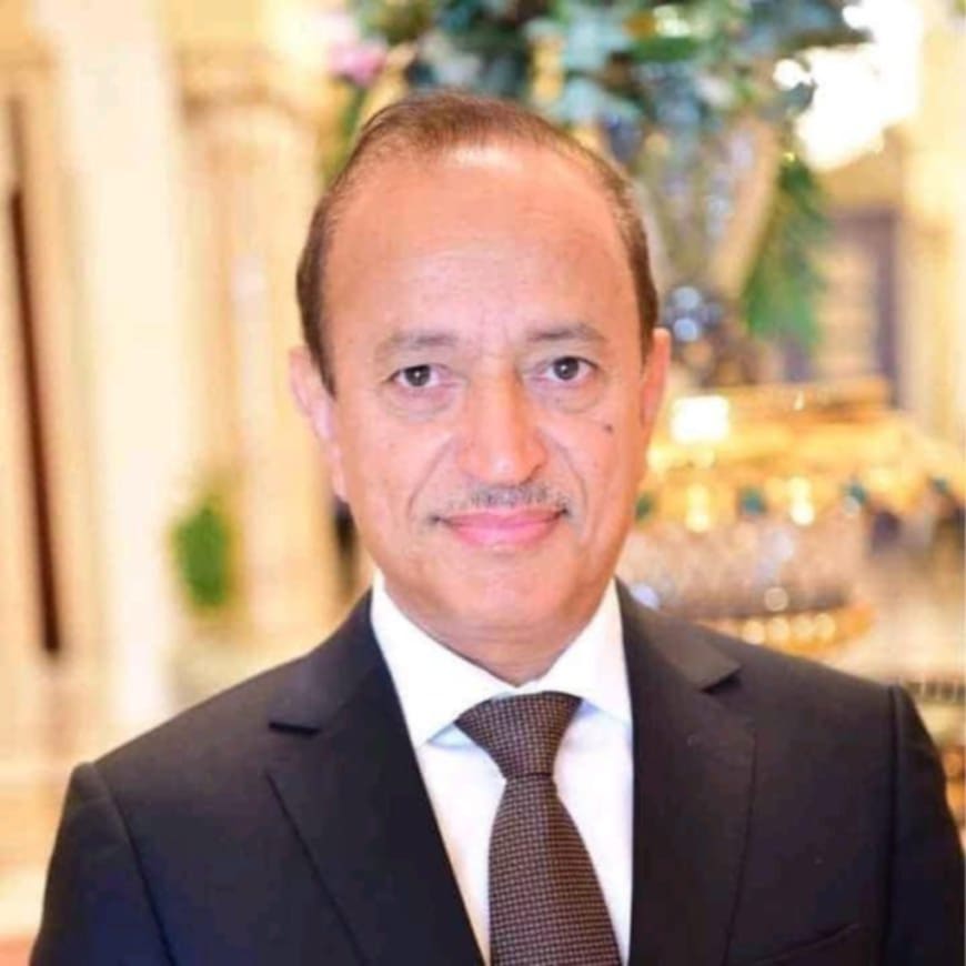 محافظ تعز الأسبق يكشف أسماء دائرة الشر.. ويطالب العليمي بإقصائهم فوراً