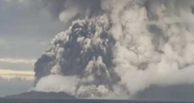 "سحابة سامة".. وصنعاء تحذّر المواطنين: إبقوا في منازلكم