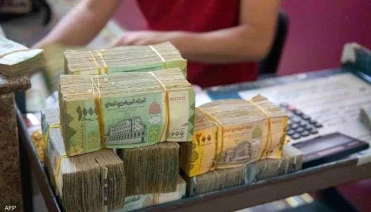 خبير اقتصادي: لهذا السبب لم يتم ايداع المنحة السعودية في البنك المركزي اليمني مباشرة