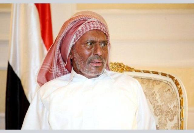  من هو المسؤول الذي غادر صالح قبل دقائق من الانفجار؟