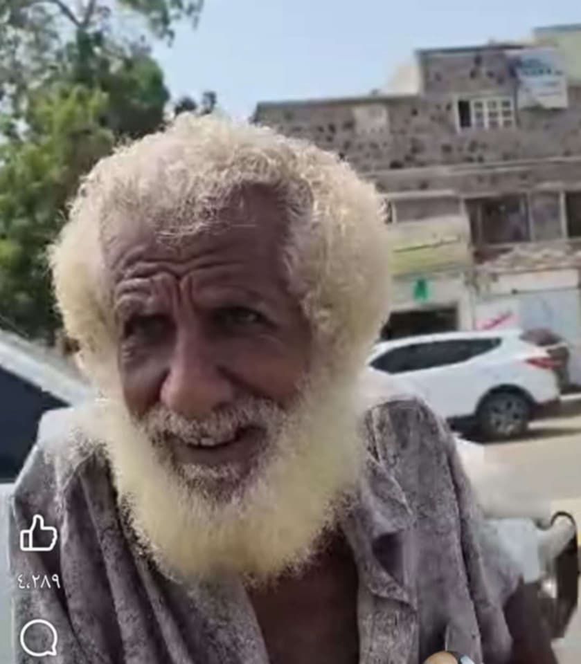 مشهد حزين لطيار يمني في عدن يتصدر مواقع التواصل
