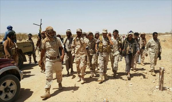 لأول مرة.. قرار عسكري يمنع تعاطي القات داخل معسكرات الجيش